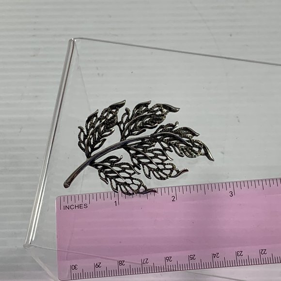 Vintage Leaf Branch Brooch Pin Gun Metal Openwork 2.75" Long - Picture 6 of 6